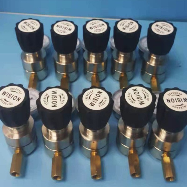 某知名大學向我司訂購不銹鋼減壓閥